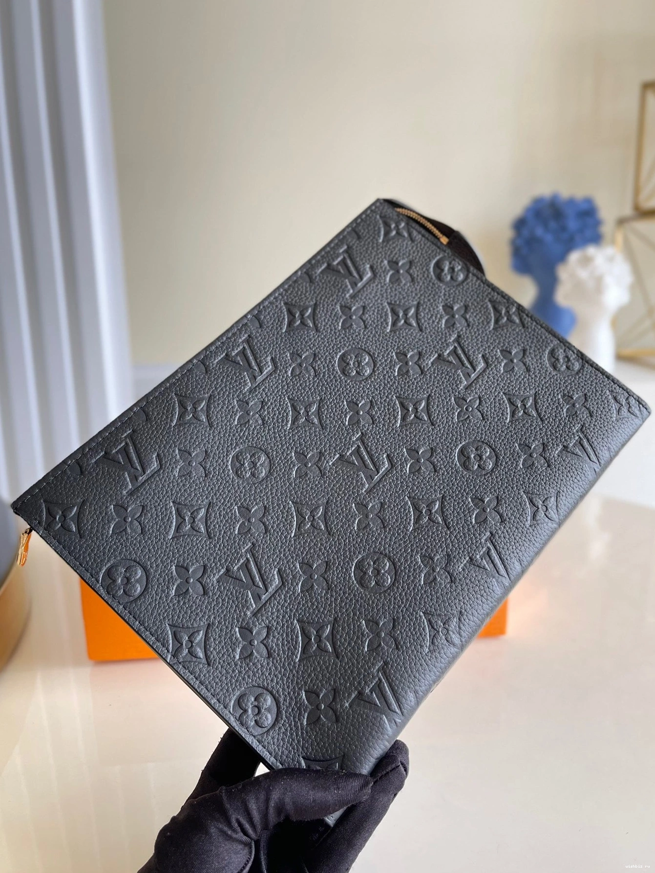 WIS LOUIS VUITTON VOYAGE POCHETTE 1001